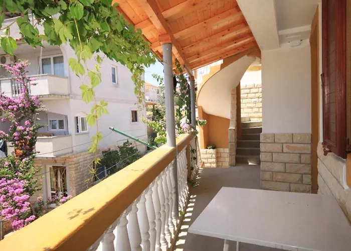 8174a Апартаменты